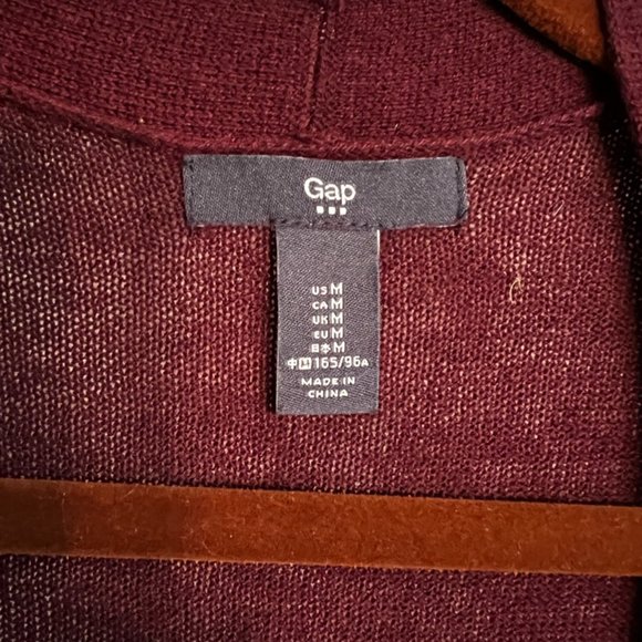 Purple, long Gap sweater cardigan, size Medium, great condition - Picture 3 of 6